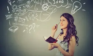Mujer pensativa con un libro, rodeada de dibujos que representan ideas, carrera, deporte y preguntas. Su memoria selectiva parece enfocarse en lo importante.