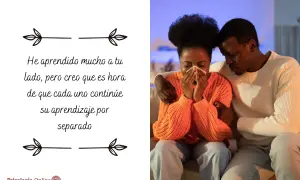 Una pareja se despide con tristeza. Ella llora, él la consuela. La imagen evoca el difícil proceso de como dejar a tu pareja, buscando un nuevo aprendizaje individual.