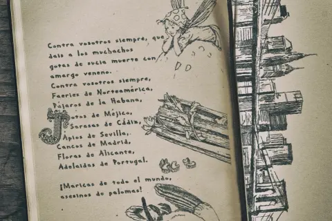 Un cuaderno abierto con dibujos y frases de Federico García Lorca. Se ve un hada, un haz de leña y una ciudad.